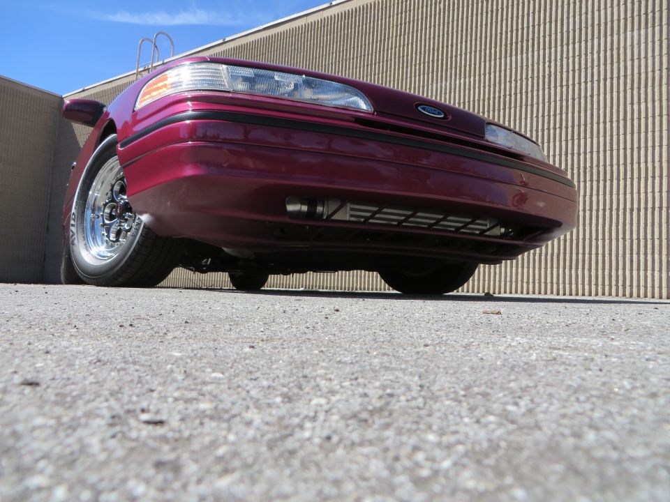 1992 Ford Crown Victoria front end with aftermarket wheels