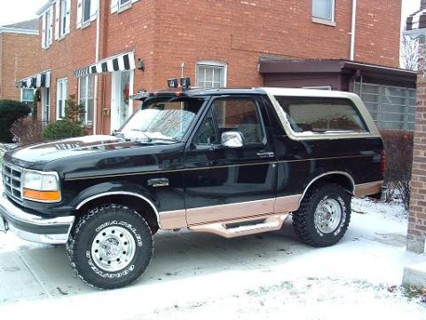 1994 Ford Bronco - Side Shot