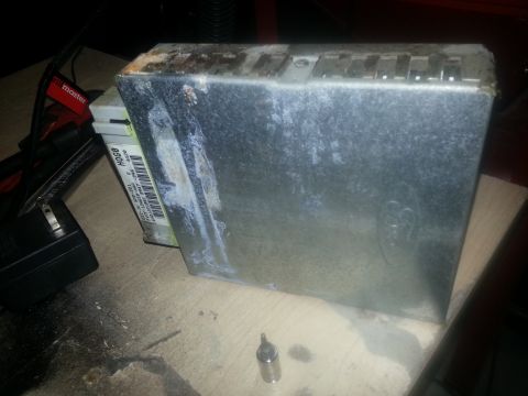 1994 Ford Bronco - This is an engine control module, not a 1994 Ford Bronco.