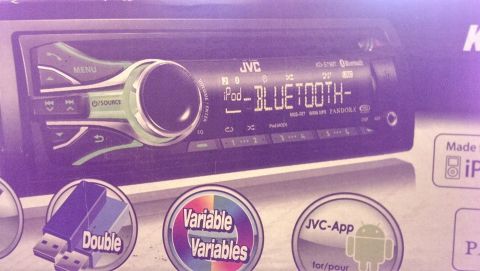 2000 Mercury Grand Marquis - JVC KD-S7821 stereo unit iPod and Bluetooth connectivity, with USB ports and app support.