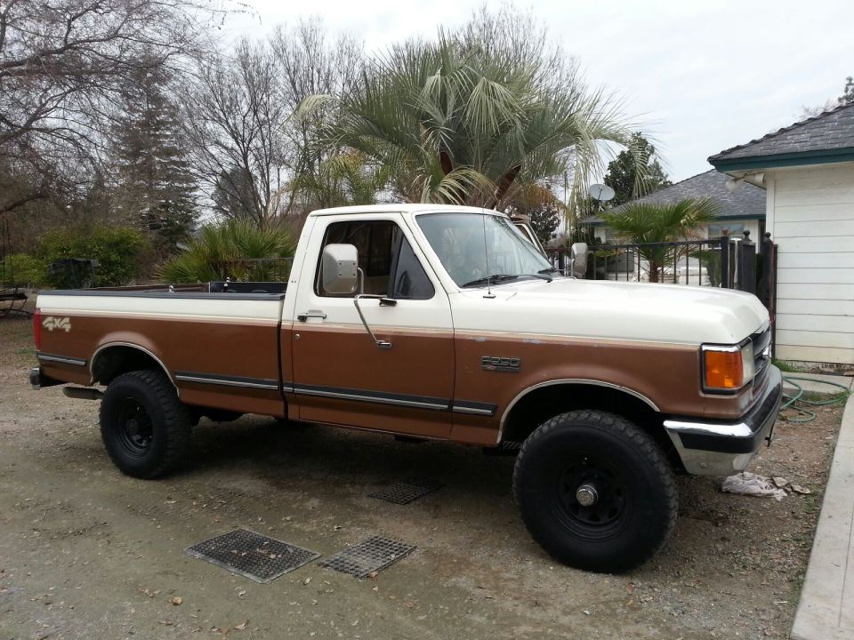 1991 Ford F-250 “Betty”