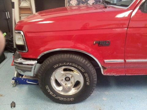 1995 Ford F-150 - wheels on when truck was 2WD