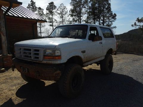1995 Ford Bronco photo