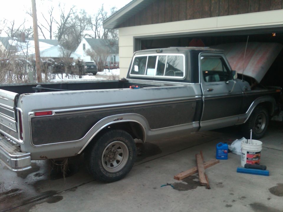 1978 Ford F-150 “Black lariat”