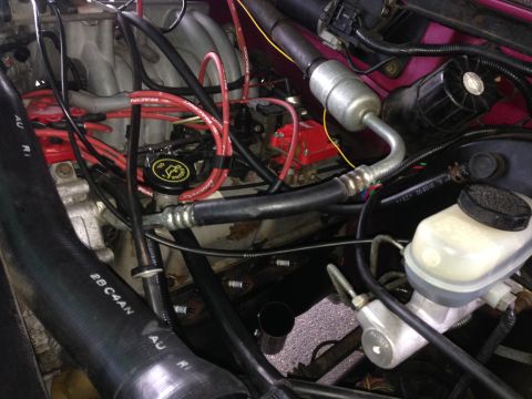 1992 Ford F-150 - It took me all of 5 minutes to remove the driverside header. If only the passenger side was half as easy.
