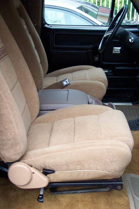1986 Ford Bronco - See stock seat rails. This is the passanger tilt from my original seats