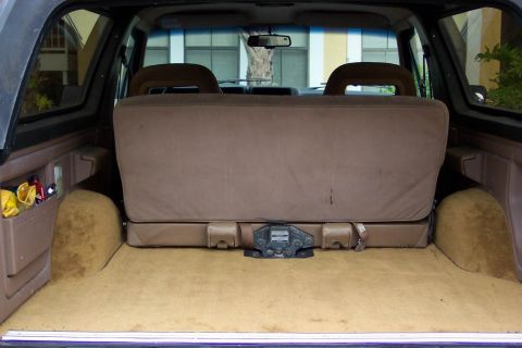 1986 Ford Bronco - Just a shot of the back carpet. whole carpet was replaced.