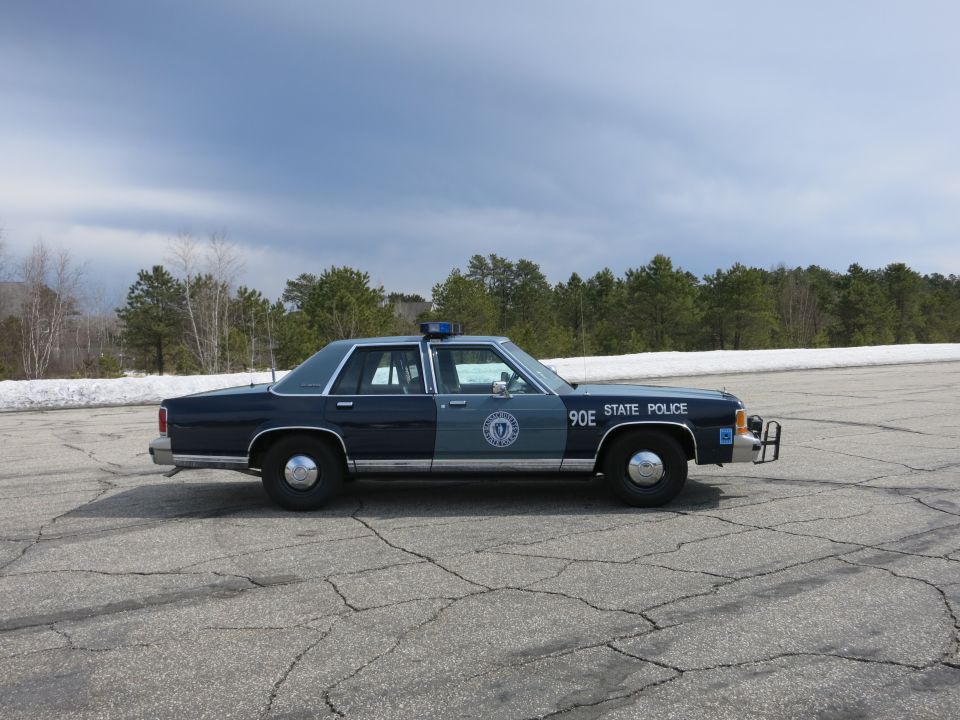 Massachusetts State Police cruiser 90E with push bumper, side view