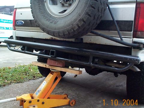 1992 Ford Bronco - Here it is after I cut the mounts down, looks like it should fit right?? Wrong, it's having clearance issues, I cut too much off the mounts…