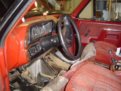 1989 Ford Bronco - Had to pull up the carpet to do the access cover