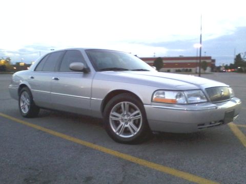 2003 Mercury Grand Marquis photo