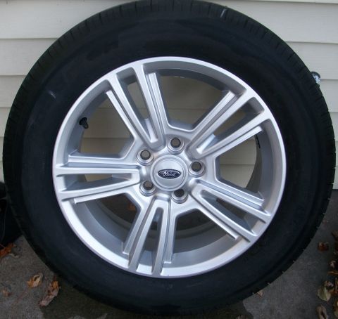 2003 Mercury Grand Marquis photo