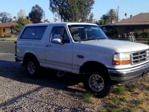 1994 Ford Bronco “Moya”