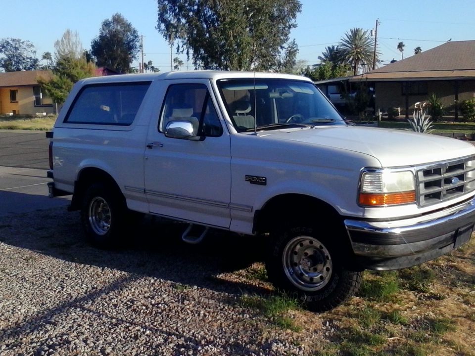 1994 Ford Bronco “Moya”