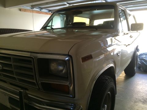 1985 Ford Bronco photo