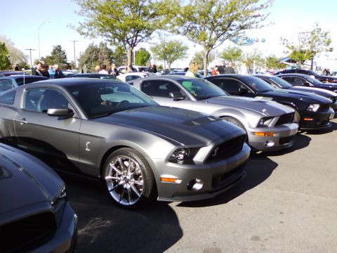 2012 Ford Mustang photo