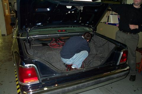 1991 Ford LTD Crown Victoria - Working on the wiring in the trunk of a 1991 Ford Crown Victoria LTD.