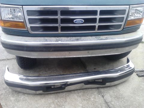 1996 Ford Bronco - finally got around to replacing the smashed bumper caused from the previous owner somehow. this was before I cleaned all the grime from sit…