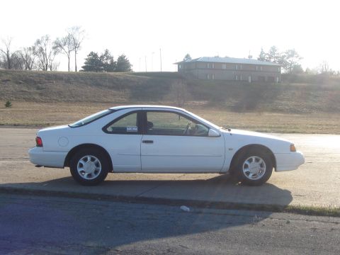 1995 Ford Thunderbird photo