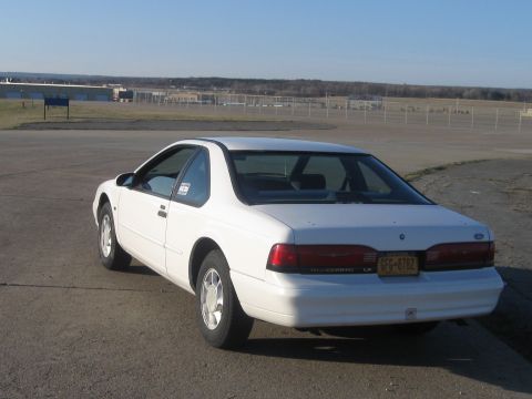 1995 Ford Thunderbird photo