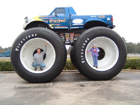 1983 Ford Bronco - Imagine this during rush hour!