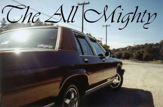 Maroon 1986 Ford Crown Victoria LTD sedan, 3q-front view
