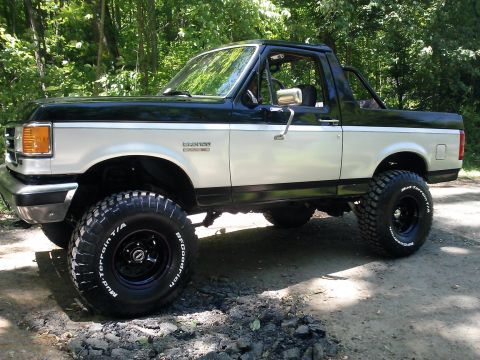 1991 Ford Bronco - This lifted 1991 Ford Bronco is equipped with BFGoodrich Mud-Terrain T/A tires.