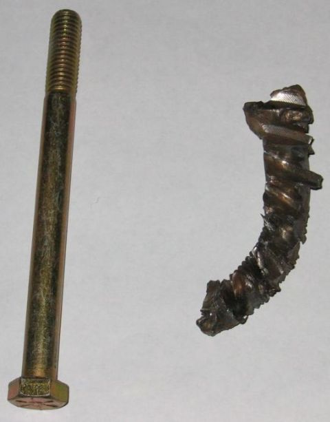 1978 Ford Bronco - Bolt from welded diff of a D70.