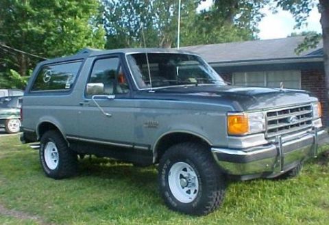 1989 Ford Bronco photo