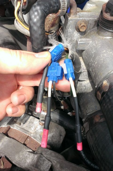 1988 Ford Bronco - TPS connector with spliced-in test "ports"