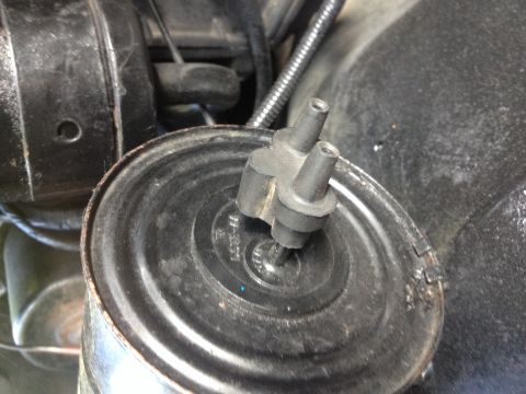 1988 Ford Bronco - Vacuum can 88 Bronco