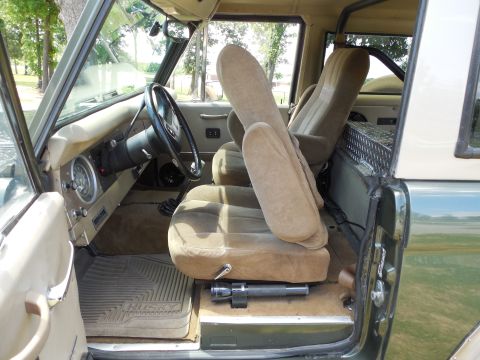 1975 Ford Bronco - The diamond-plate water tank & pump are coming out, but the platform can stay with the truck, or be trashed.