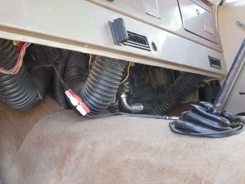 1975 Ford Bronco - This is why Frank wanted the dash extension.
