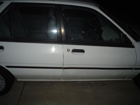 1993 Ford Escort photo