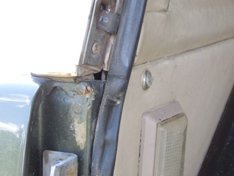 1975 Ford Bronco - I think this is the worst (and probably only) rust on the truck.