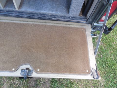 1975 Ford Bronco - This carpet is easy to R&I when Frank is carrying hunting dogs (about 3 days a week). He allows them to climb down from their kennels on th…
