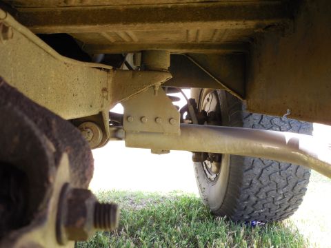 1975 Ford Bronco - RHR wheelwell looking forward under the floor.