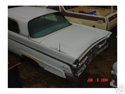 1960 Lincoln Premiere - You could land a Harrier on the trunk!