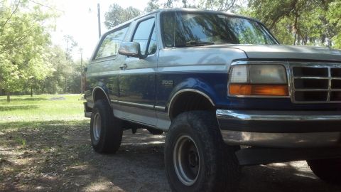 1996 Ford Bronco photo