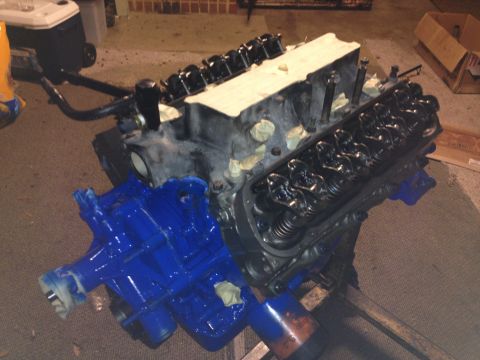 1988 Ford Bronco - Heads and intake installed