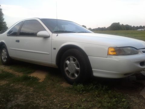 1995 Ford Thunderbird photo