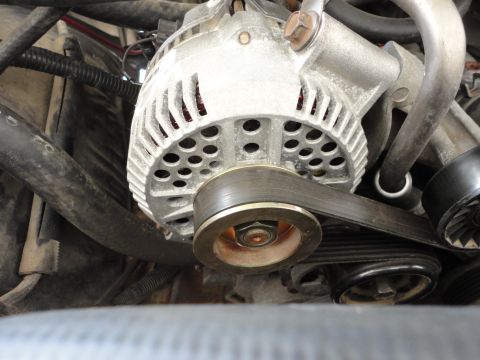1995 Ford F-150 - 130 amp 3G alternator installed in 1995 Ford F-150