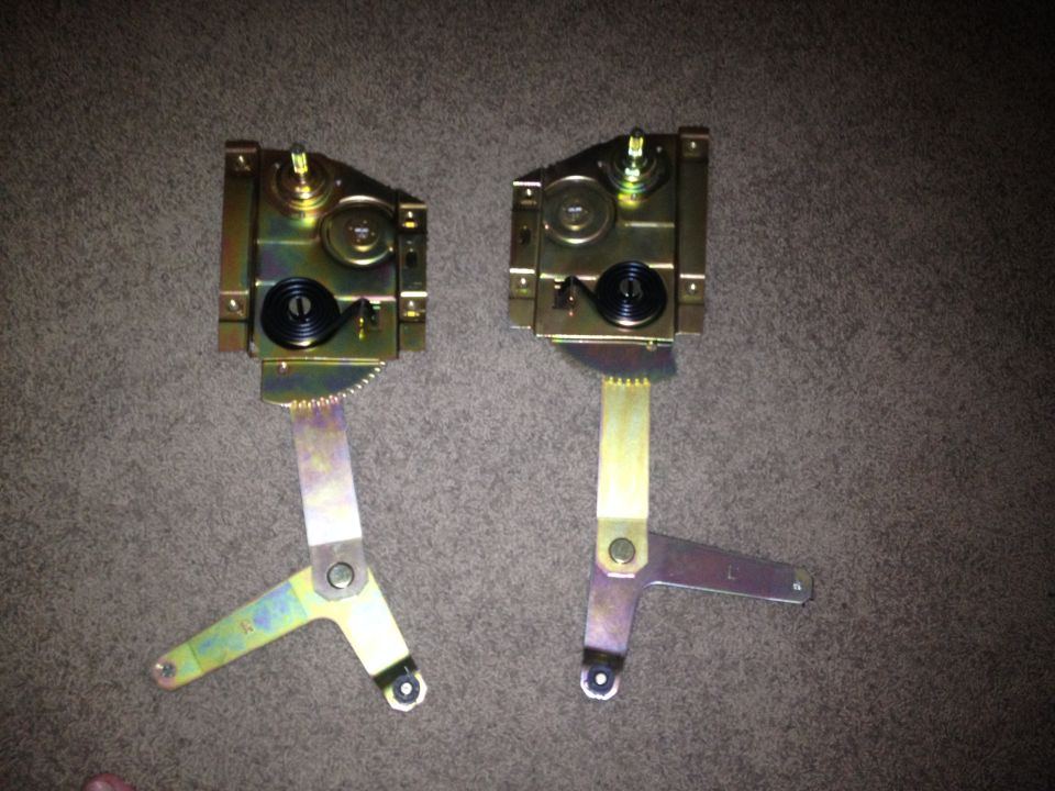 1965 Mustang dynacorn quarter window regulators PS DS