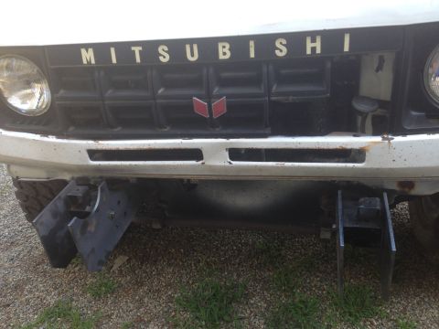 1990 Mitsubishi Montero photo