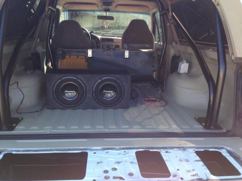 1994 Ford Bronco - Desert Sand Monstaliner
