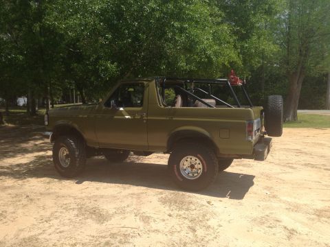 1994 Ford Bronco photo