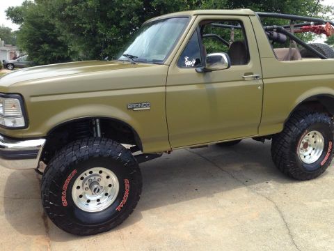 1994 Ford Bronco photo