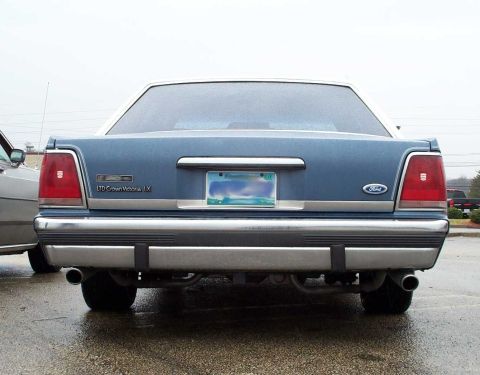 1998 Ford Crown Victoria - JPuff with his 265 rear tires.