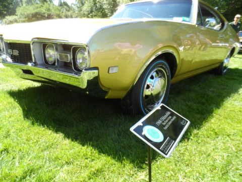 1971 Ford Ranchero - A sign in front of the car identifies it as a 1968 Oldsmobile.