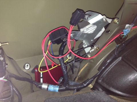 2002 Ford Mustang - Wiring for an aftermarket electronic boost controller, showing various components and connections.